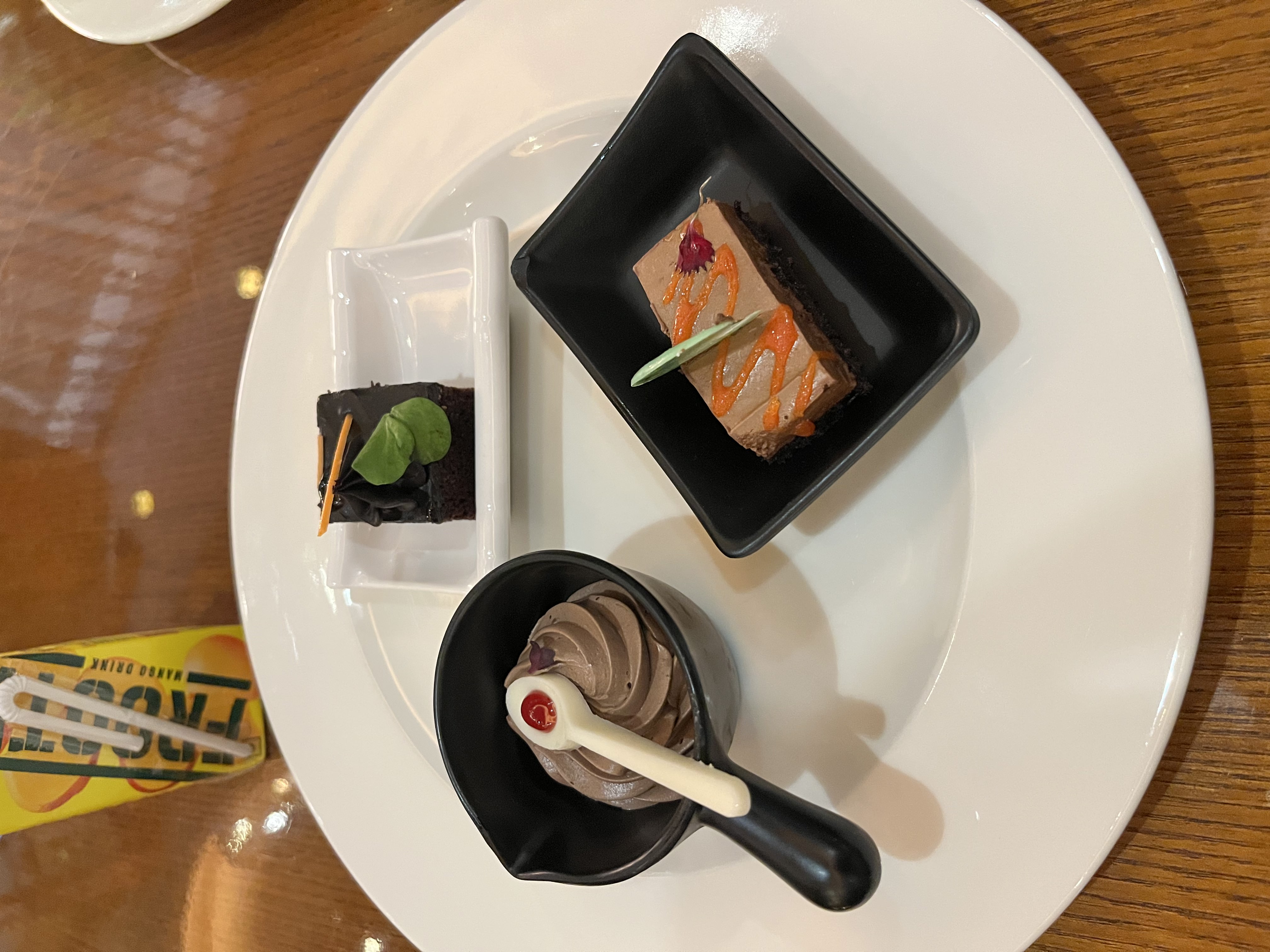 Jul 9, 2022 - iPhone 13 back dual wide camera 5.1mm f/1.6