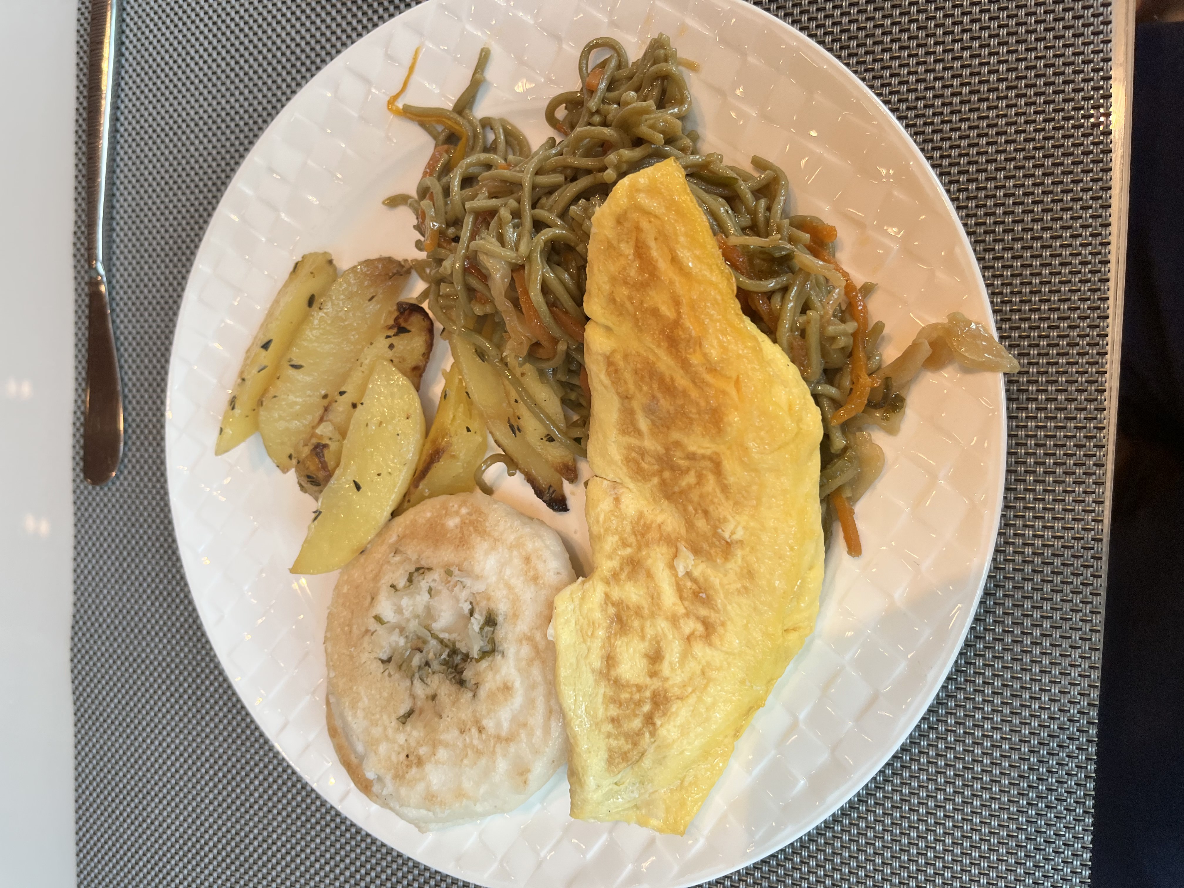 Jul 9, 2022 - iPhone 13 back dual wide camera 5.1mm f/1.6